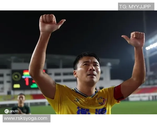 加维引领的未来足球之路:从青训到职业生涯的全面探索与发展 加维引领的未来足球之路:从青训到职业生涯的全面探索与发展