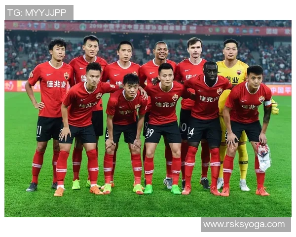 国安迎战佳兆业期待强强对决球迷热情高涨助力球队争胜 国安迎战佳兆业期待强强对决球迷热情高涨助力球队争胜