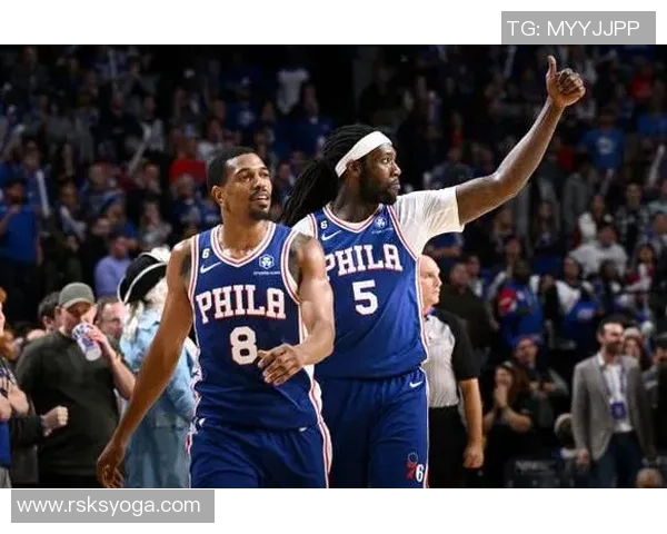 哈雷尔与恩比德对决分析:谁能在内线统治比赛胜负关键 哈雷尔与恩比德对决分析:谁能在内线统治比赛胜负关键