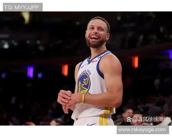 库里单场狂砍46分助勇士逆转雷霆展现超级巨星风采 库里单场狂砍46分助勇士逆转雷霆展现超级巨星风采